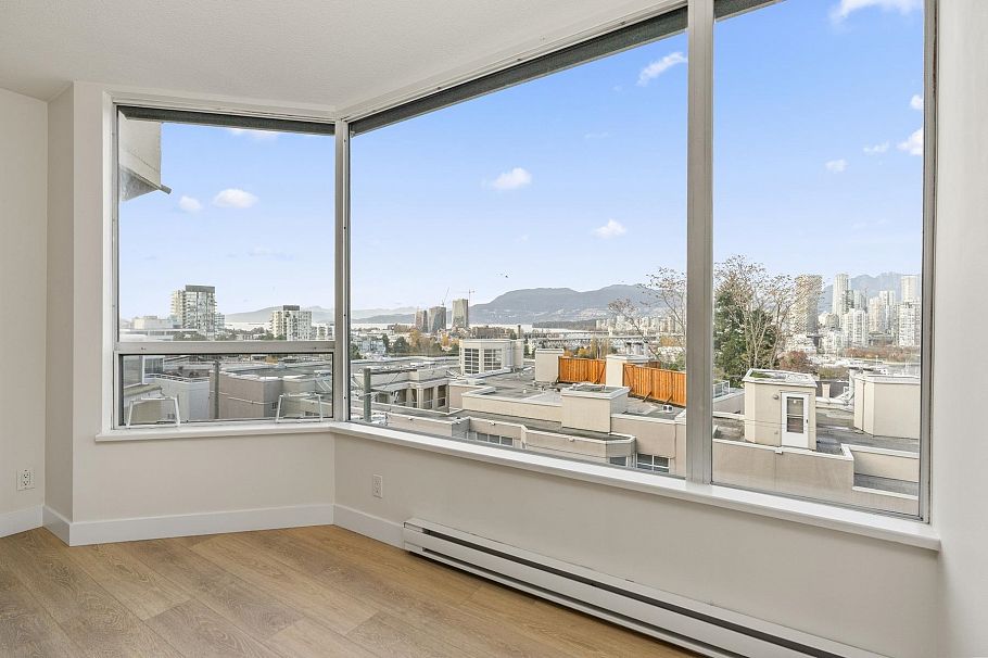 401 1235 W Broadway Vancouver, BC - 2