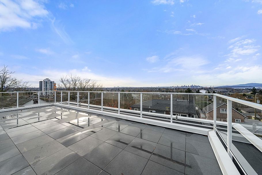 3679 Pandora Street Vancouver, BC - 31