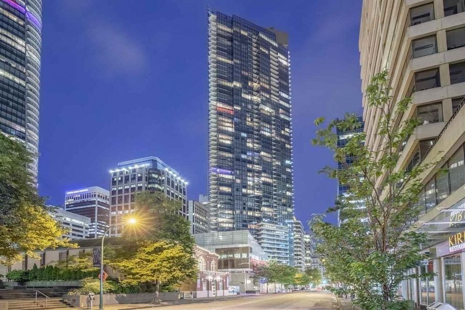 4005 1111 Alberni Street Vancouver, BC - 1
