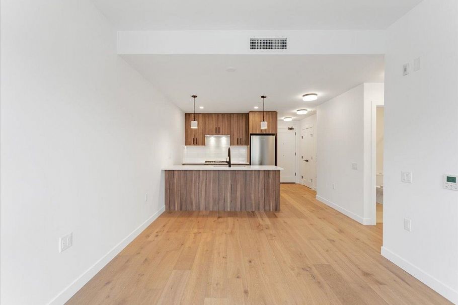 201 6859 Cambie Street Vancouver, BC - 4