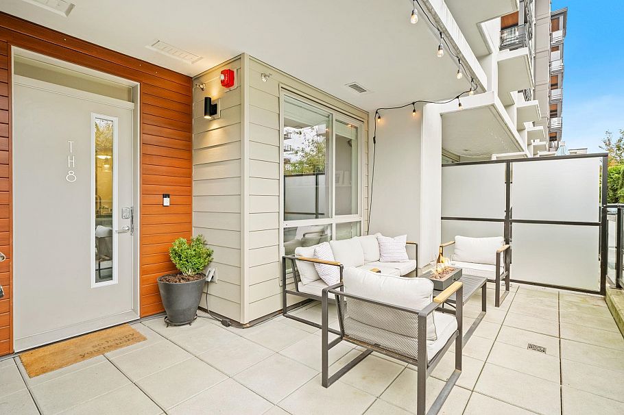 TH8 108 E 8th Street North Vancouver, BC - 3