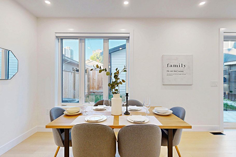 2 3425 Archimedes Street Vancouver, BC - 16