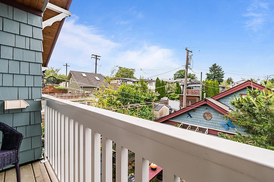 419 E 23rd Avenue Vancouver, BC - 11