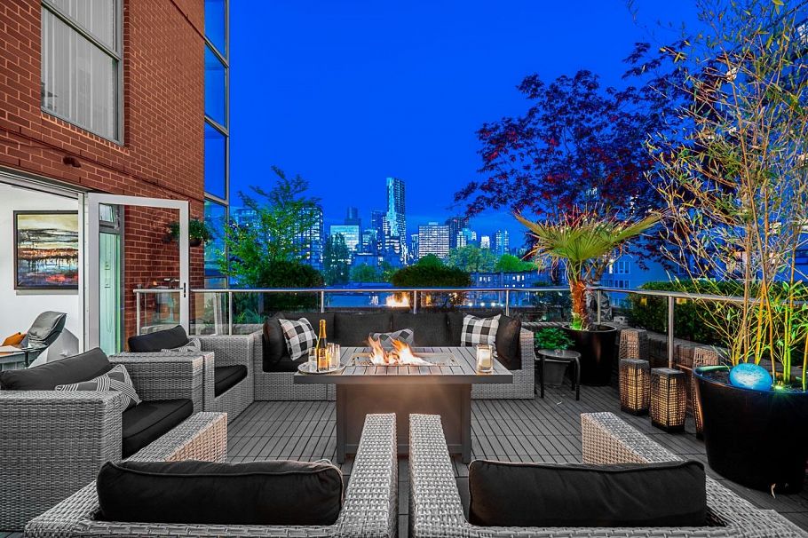 602 1888 Alberni Street Vancouver, BC - 1