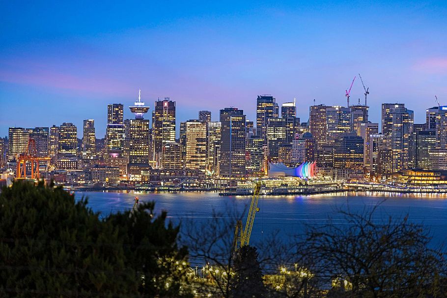 340 E Keith Road North Vancouver, BC - 24