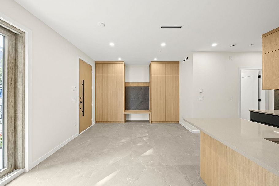 1 2091 E 20th Avenue Vancouver, BC - 12