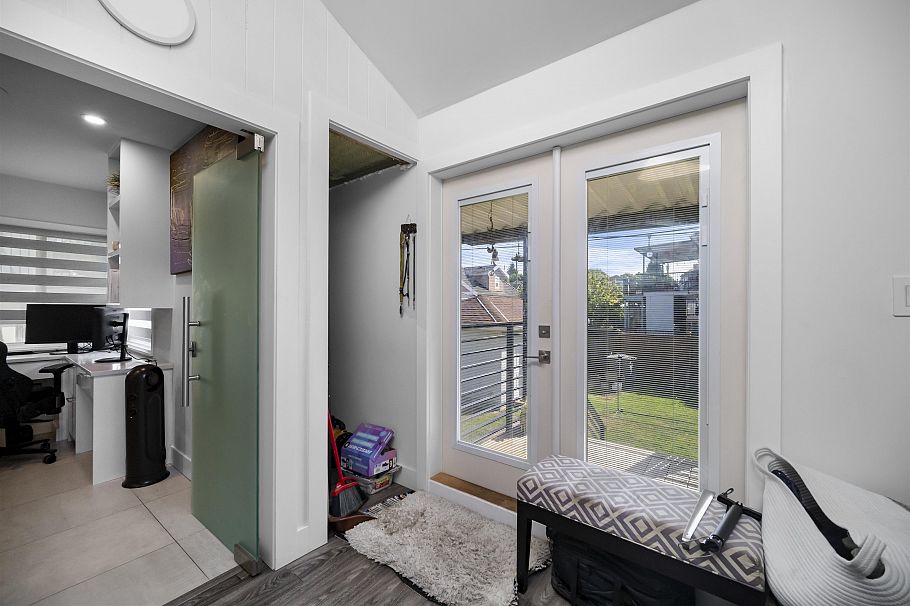 6978 Mckinnon Street Vancouver, BC - 9