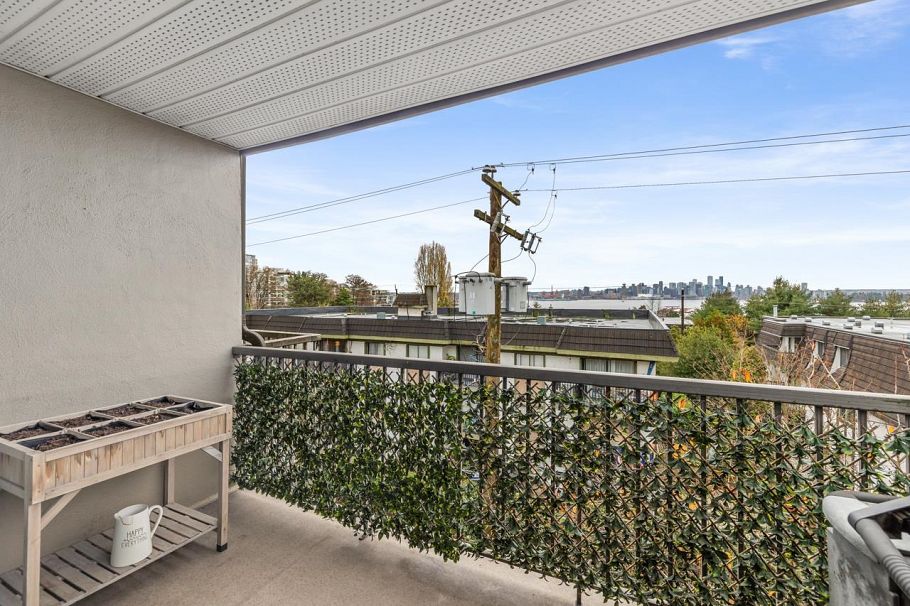 311 251 W 4th Street North Vancouver, BC - 11