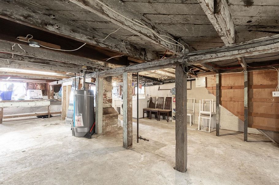 1636 Frances Street Vancouver, BC - 33