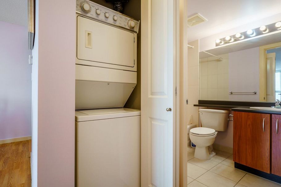 2409 3663 Crowley Drive Vancouver, BC - 18