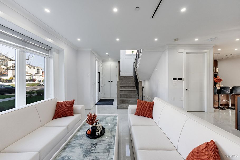 1 926 E 58th Avenue Vancouver, BC - 6