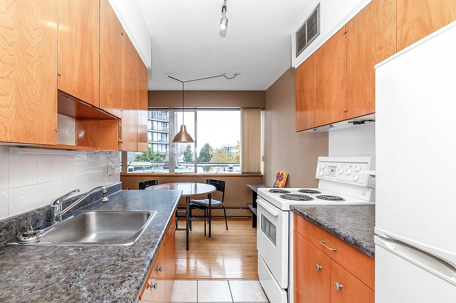 401 1315 Cardero Street Vancouver, BC - 12