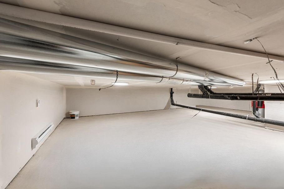 2 2635 W 12th Avenue Vancouver, BC - 37