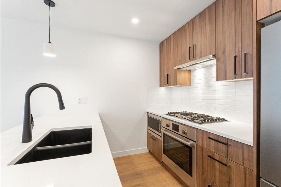 201 6859 Cambie Street Vancouver, BC - 5