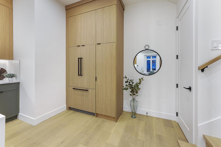 1 1322 E 13th Avenue Vancouver, BC - 10