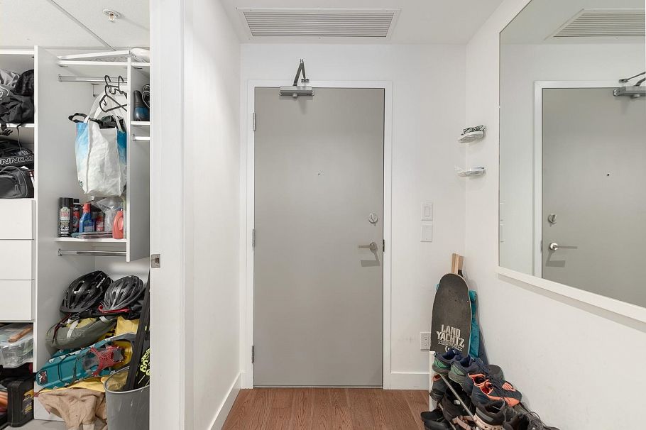 227 108 E 1st Avenue Vancouver, BC - 17