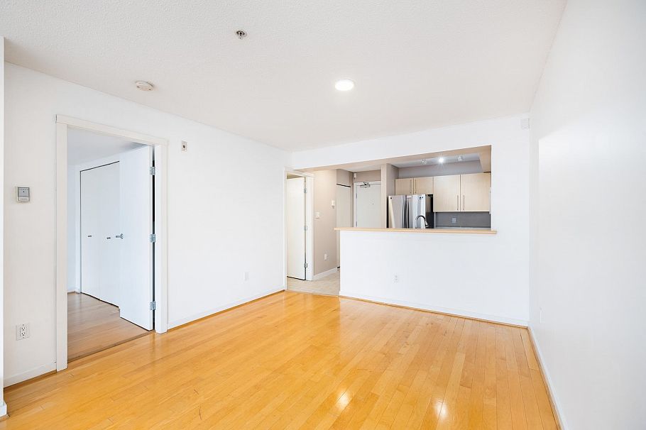 310 2768 Cranberry Drive Vancouver, BC - 28