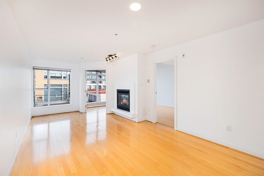 310 2768 Cranberry Drive Vancouver, BC - 16