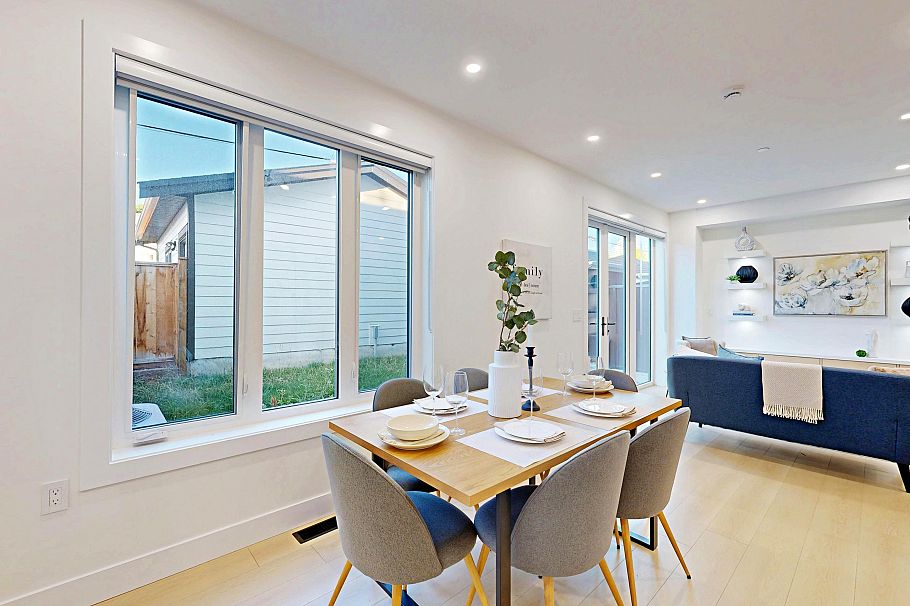 2 3425 Archimedes Street Vancouver, BC - 17