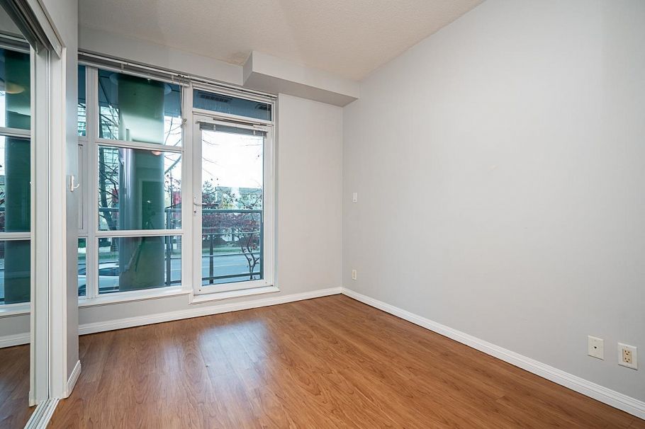 TH6 168 E Esplanade Avenue North Vancouver, BC - 13