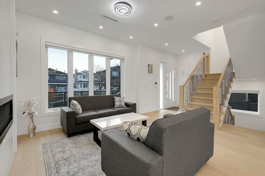 3073 E 3rd Avenue Vancouver, BC - 7