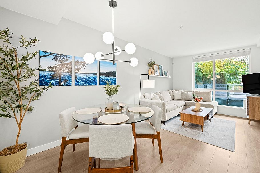 TH8 108 E 8th Street North Vancouver, BC - 1