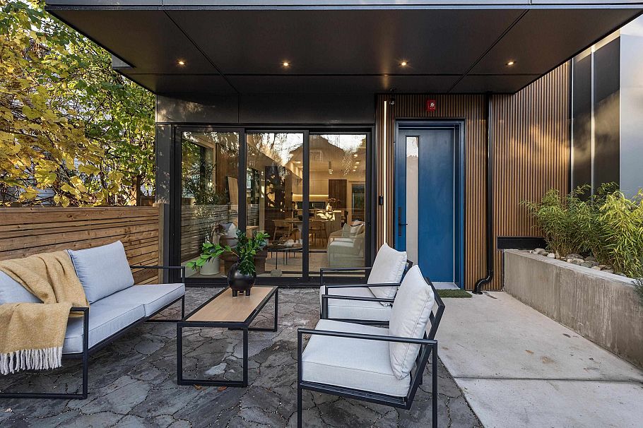 2 275 W 17th Avenue Vancouver, BC - 17