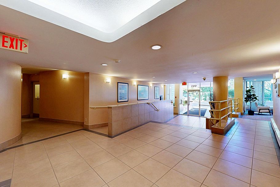 1005 995 Roche Point Drive North Vancouver, BC - 31