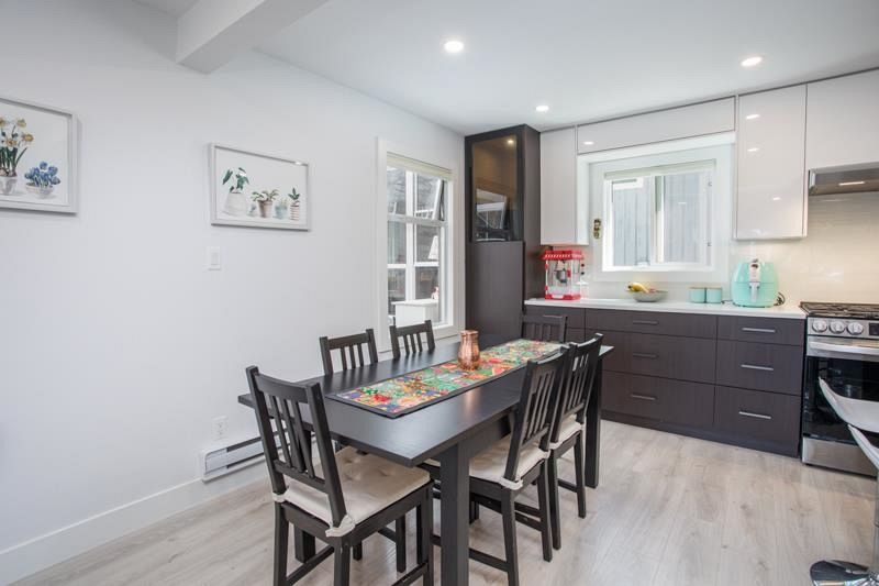 344 W 23rd Street North Vancouver, BC - 7