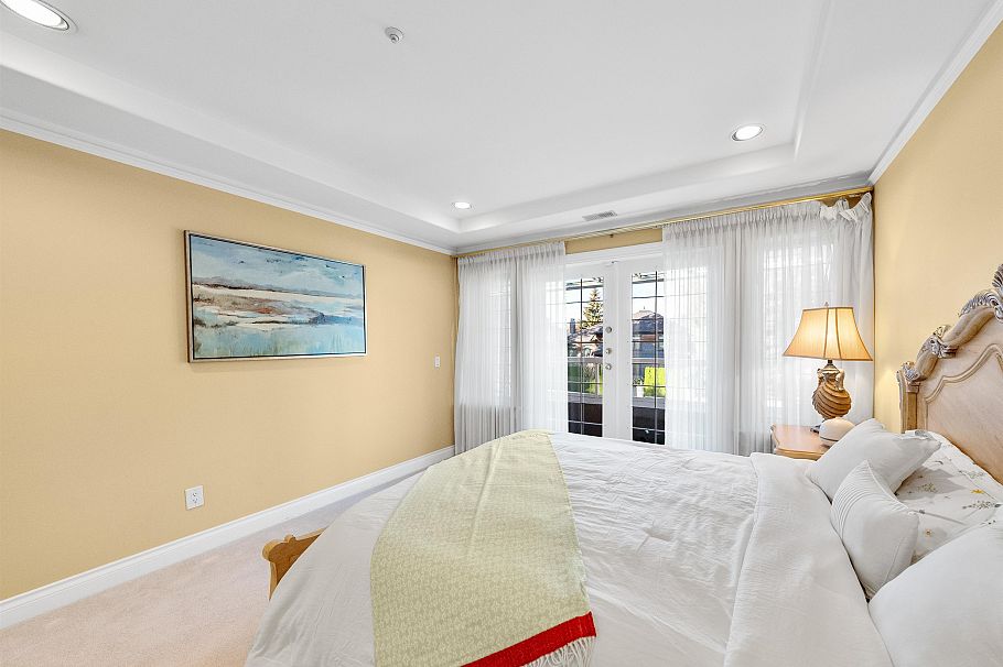 1426 W 48th Avenue Vancouver, BC - 17