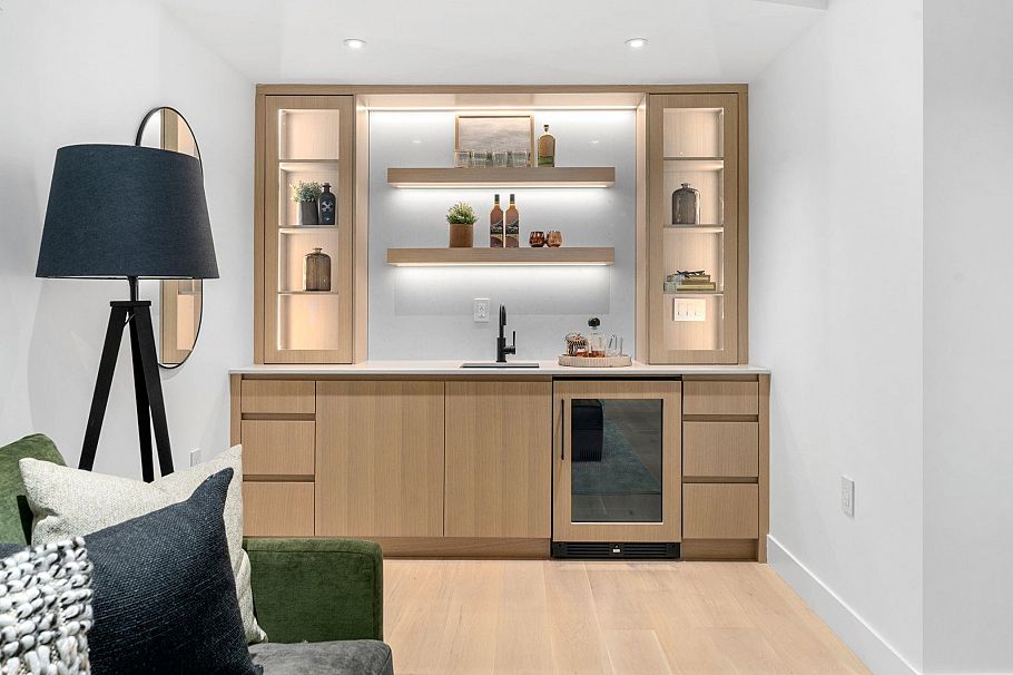 3679 Pandora Street Vancouver, BC - 27