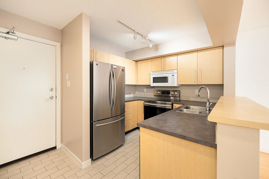 310 2768 Cranberry Drive Vancouver, BC - 18