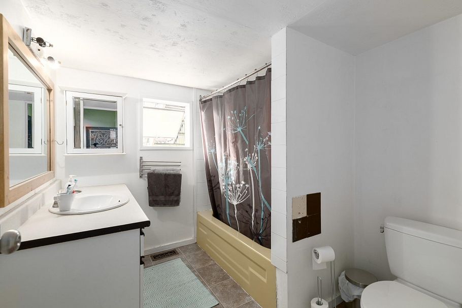 928 E 17th Avenue Vancouver, BC - 13