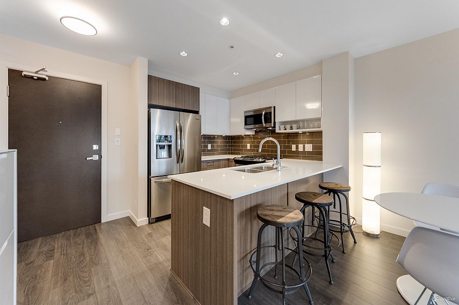 204 202 E 24th Avenue Vancouver, BC - 14