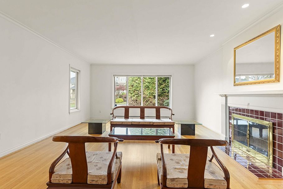 1270 W 46th Avenue Vancouver, BC - 6