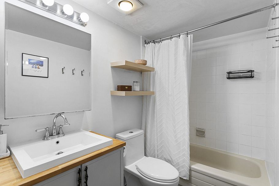 104 1045 W 8th Avenue Vancouver, BC - 15