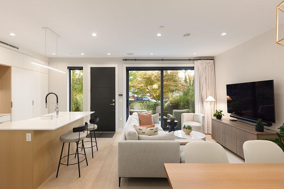 2939 W 15th Avenue Vancouver, BC - 16