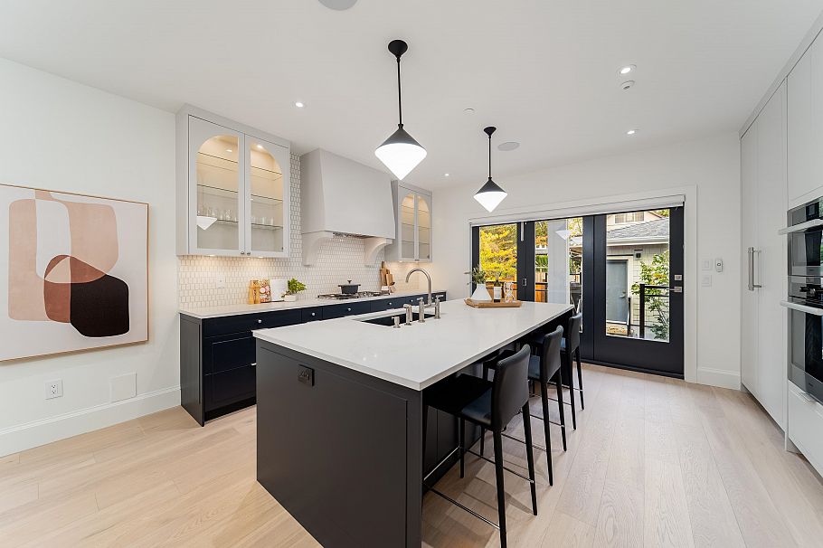 3783 W 27th Avenue Vancouver, BC - 10