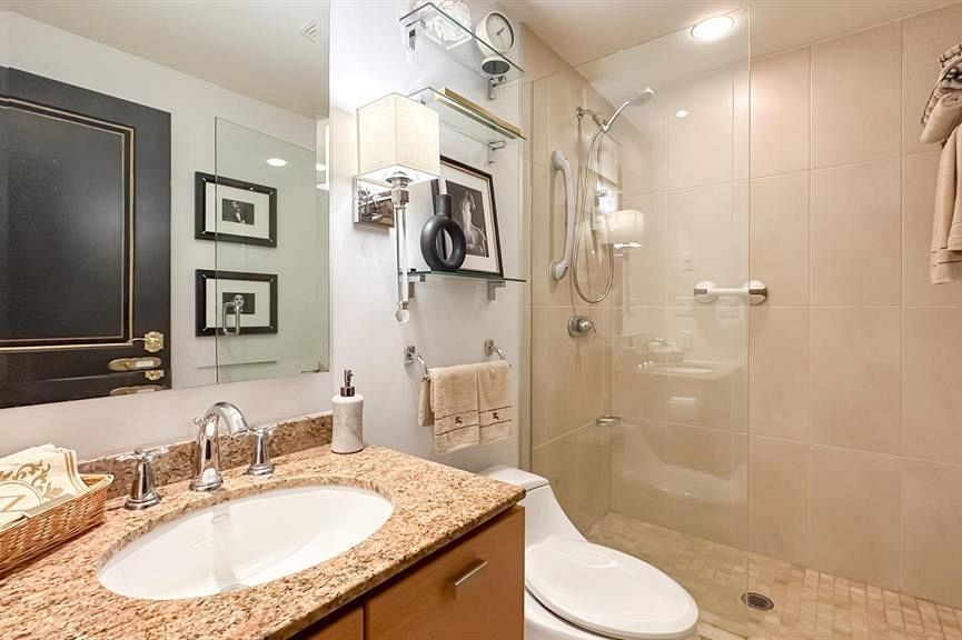 401 1925 Alberni Street Vancouver, BC - 24