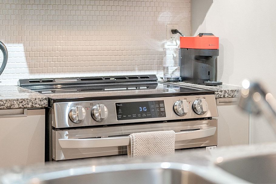 305 1082 Seymour Street Vancouver, BC - 7