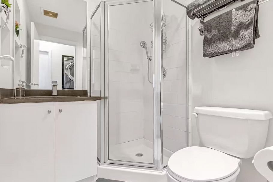 302 1238 Burrard Street Vancouver, BC - 21