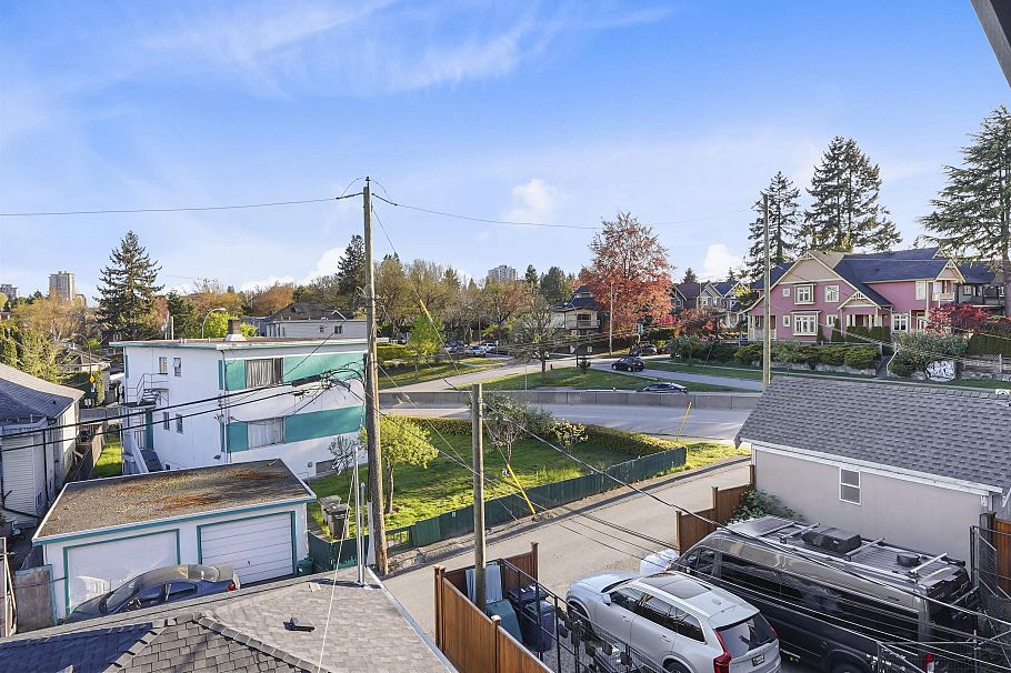 2 1322 E 13th Avenue Vancouver, BC - 31