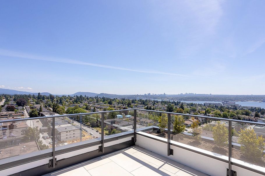 1602 135 E 13th Street North Vancouver, BC - 31