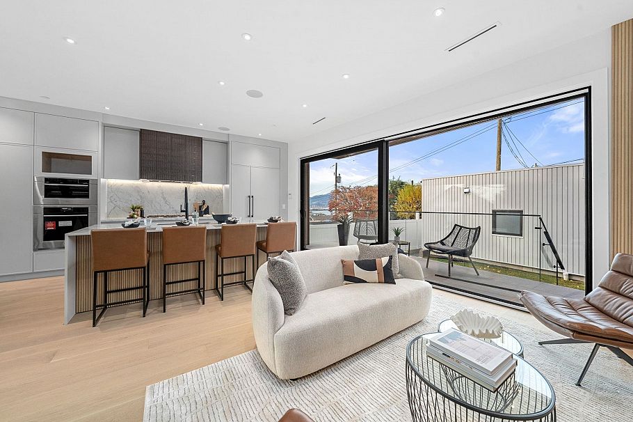 3679 Pandora Street Vancouver, BC - 9