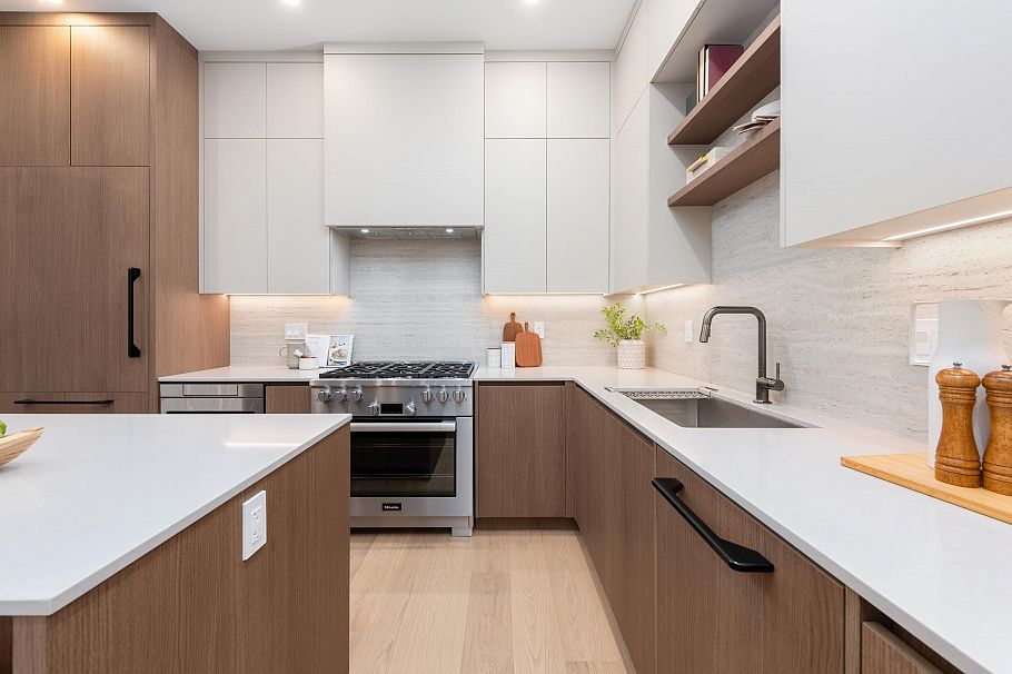 2 2635 W 12th Avenue Vancouver, BC - 11