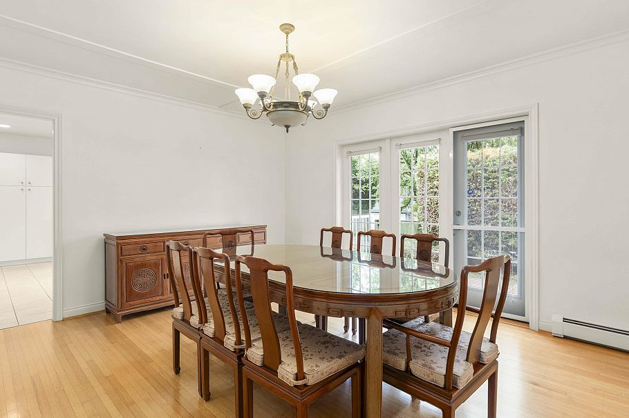 1270 W 46th Avenue Vancouver, BC - 10