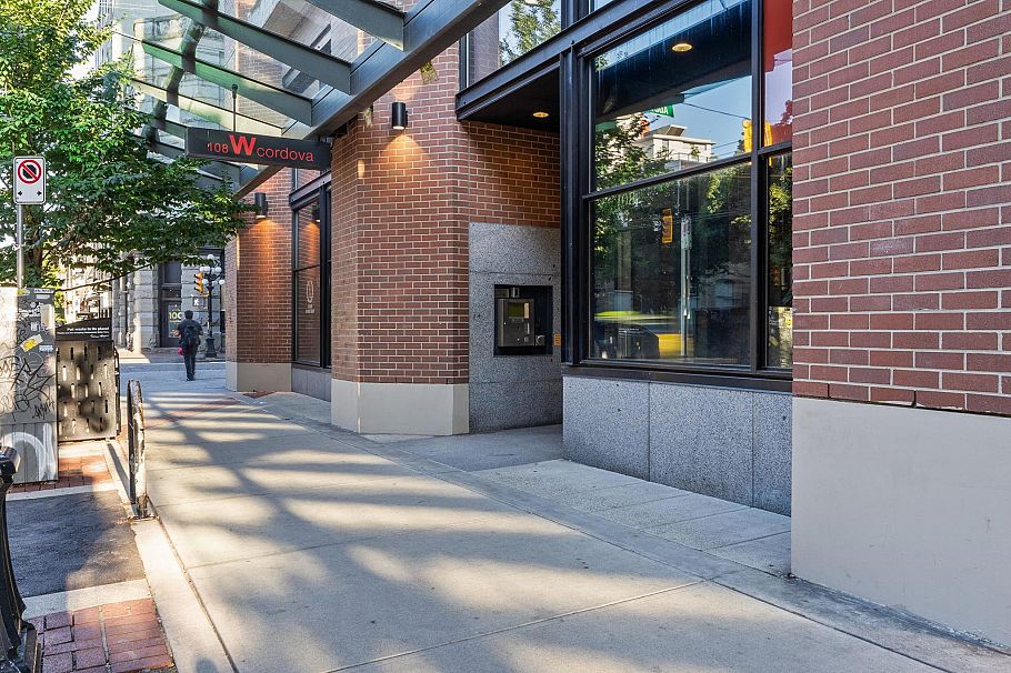 2709 108 W Cordova Street Vancouver, BC - 37