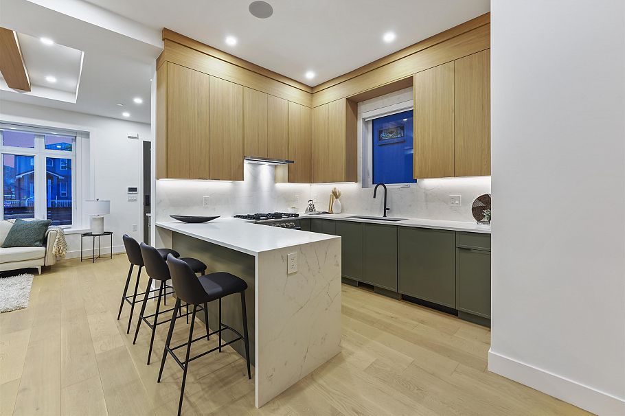 1 1322 E 13th Avenue Vancouver, BC - 9