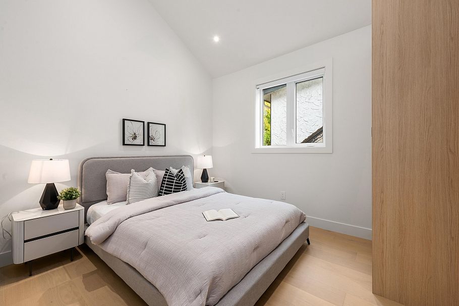 1 3232 W 38th Avenue Vancouver, BC - 15