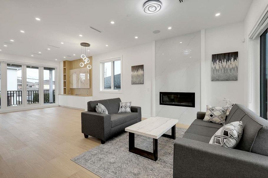 3073 E 3rd Avenue Vancouver, BC - 9